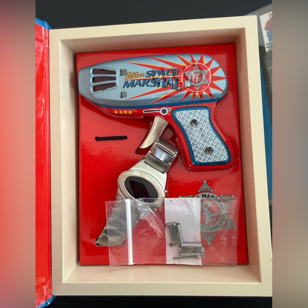 Rex Fossil Space Marshal 2002 LE Blaster Gun Comic and Watch New in Box